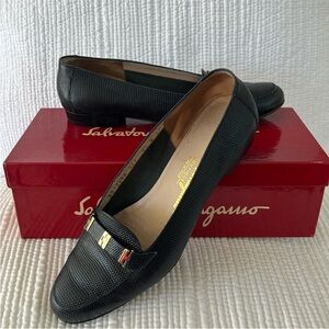 Salvatore Ferragamo boutique, loafers, lizard leather size 8.55 Womens